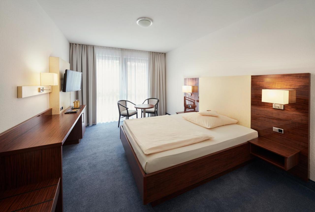 Stadthotel Am Wasen 3*